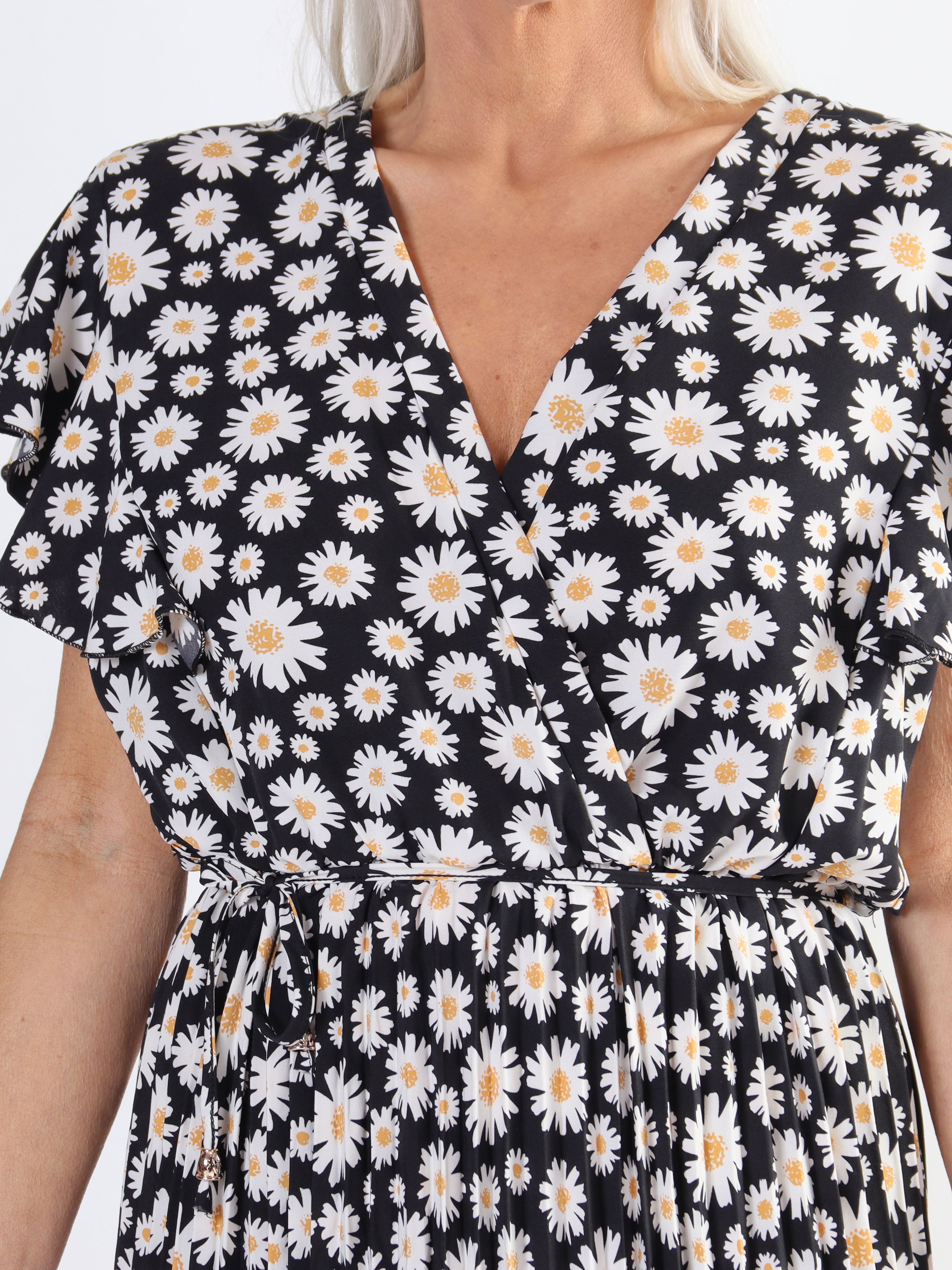 Callidora Flower - Plus size kjole med plisseringer og flæser